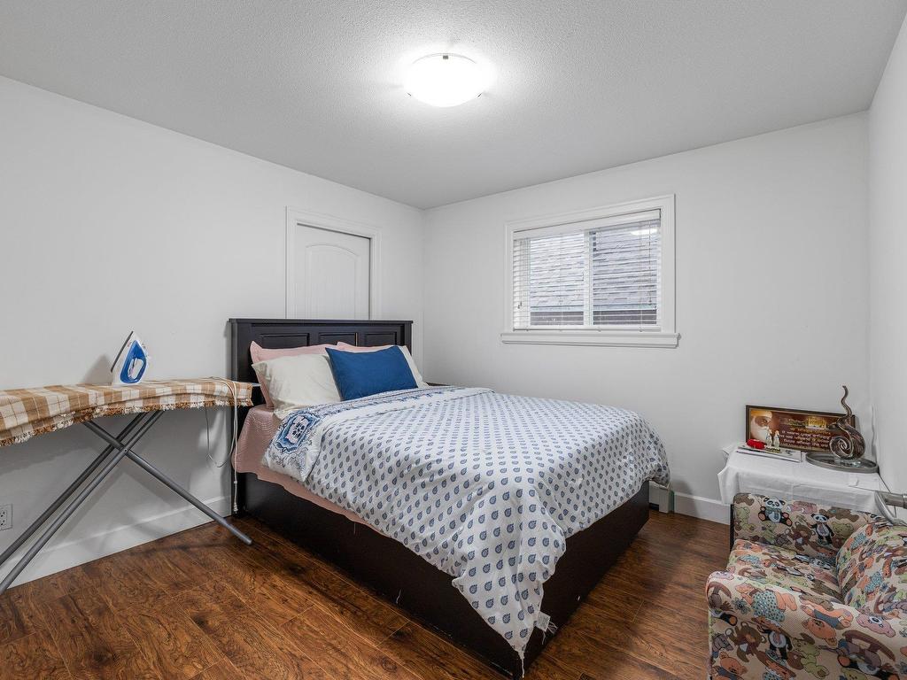 









6250


142b

Street,
Surrey,




BC
V3X 0B7

