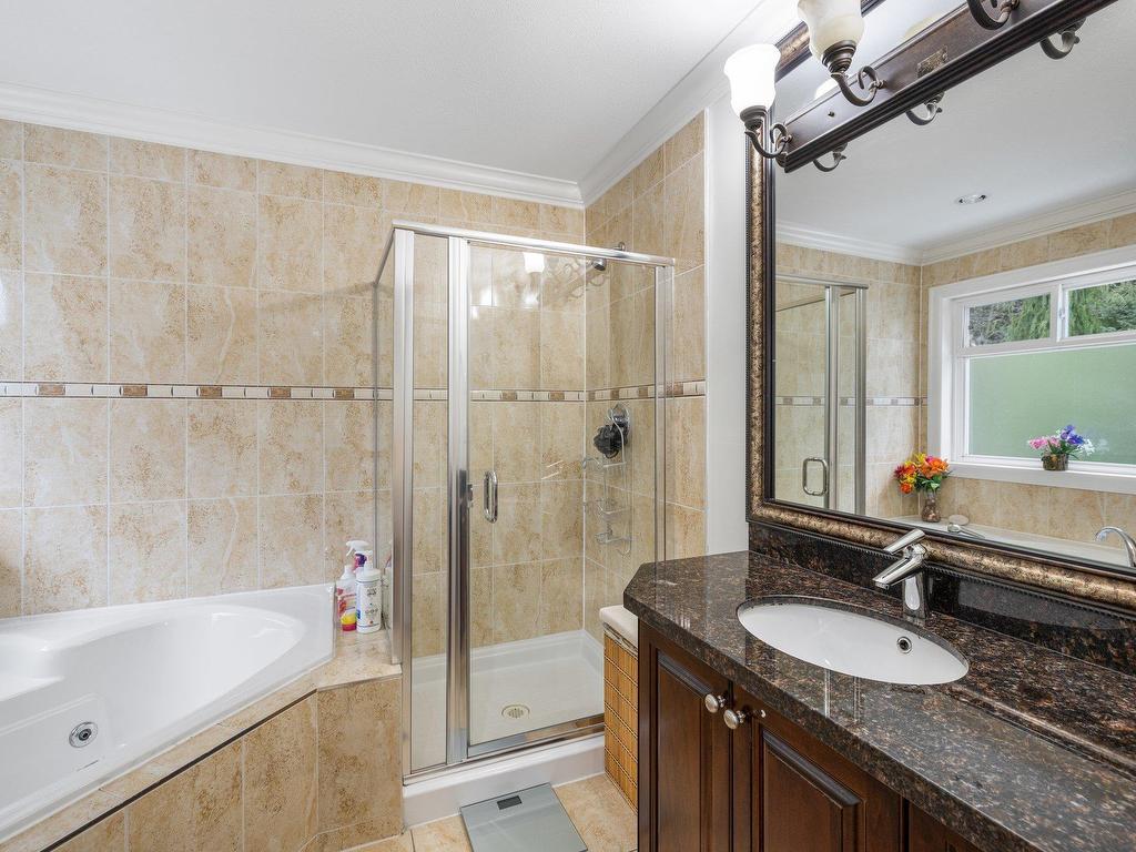 









6250


142b

Street,
Surrey,




BC
V3X 0B7

