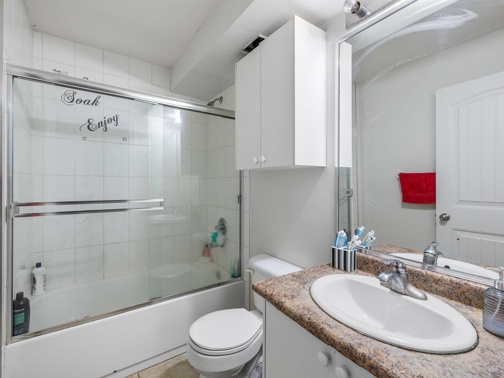 









6250


142b

Street,
Surrey,




BC
V3X 0B7

