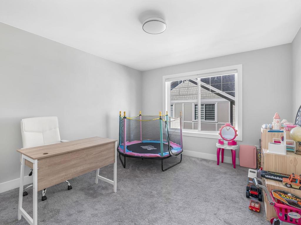 









19501


74

Avenue, 58,
Surrey,




BC
V4N 6V7

