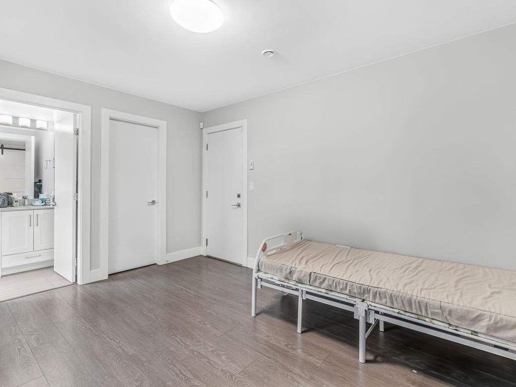 









19501


74

Avenue, 58,
Surrey,




BC
V4N 6V7

