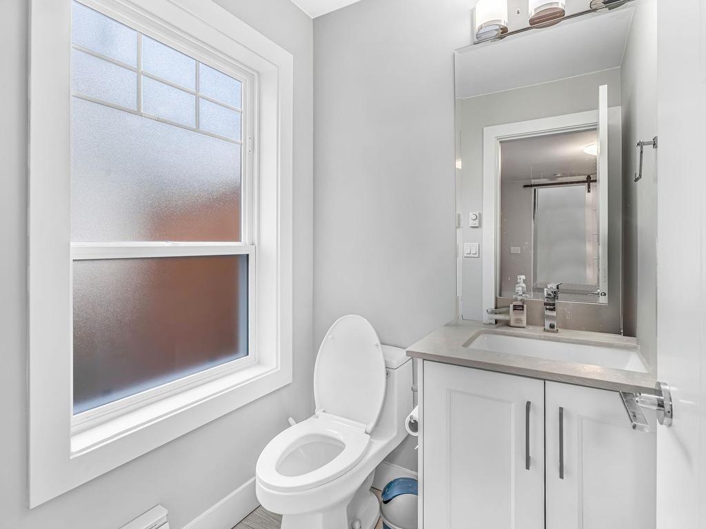 









19501


74

Avenue, 58,
Surrey,




BC
V4N 6V7

