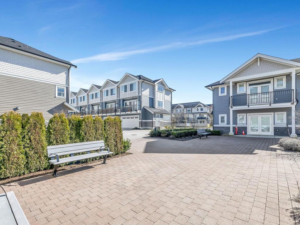 









19501


74

Avenue, 58,
Surrey,




BC
V4N 6V7

