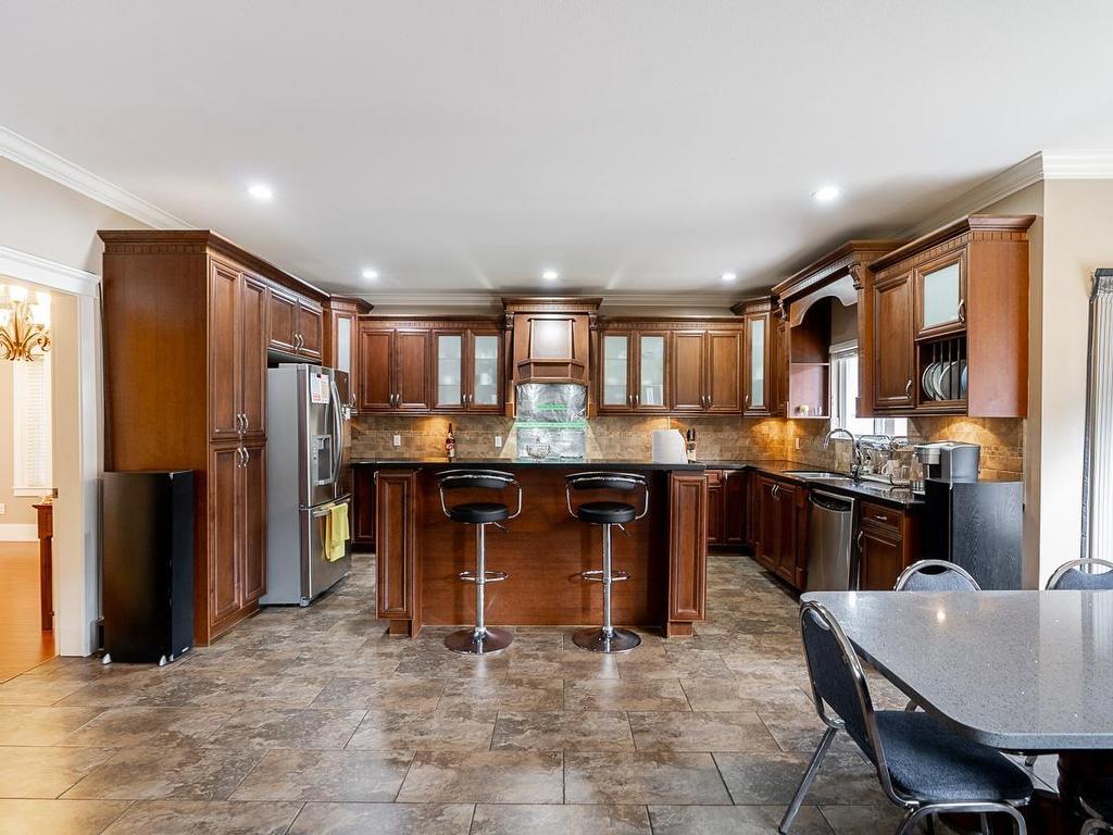 









27760


Pullman

Avenue,
Abbotsford,




BC
V4X 0A2

