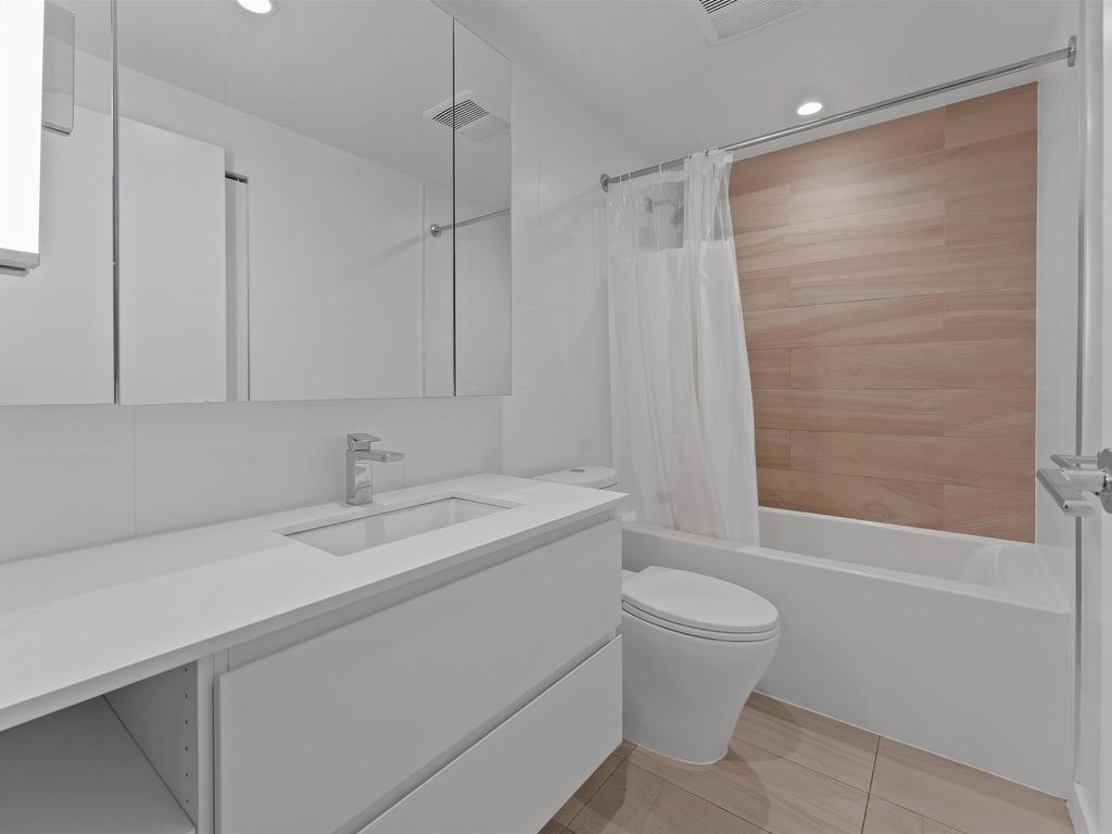 









13615


Fraser

Highway, 1001,
Surrey,




BC
V3T 0P7

