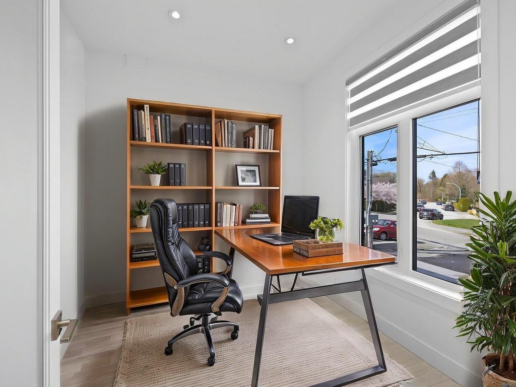 









14714


111a

Avenue,
Surrey,




BC
V3R 2E1

