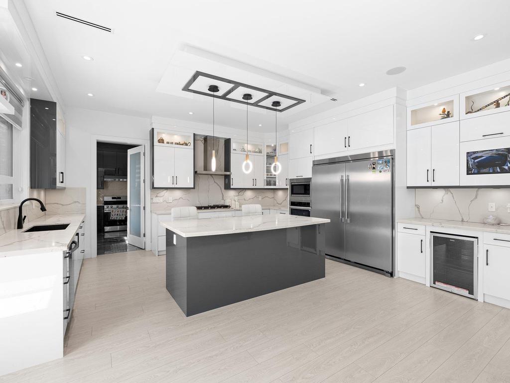 









14714


111a

Avenue,
Surrey,




BC
V3R 2E1

