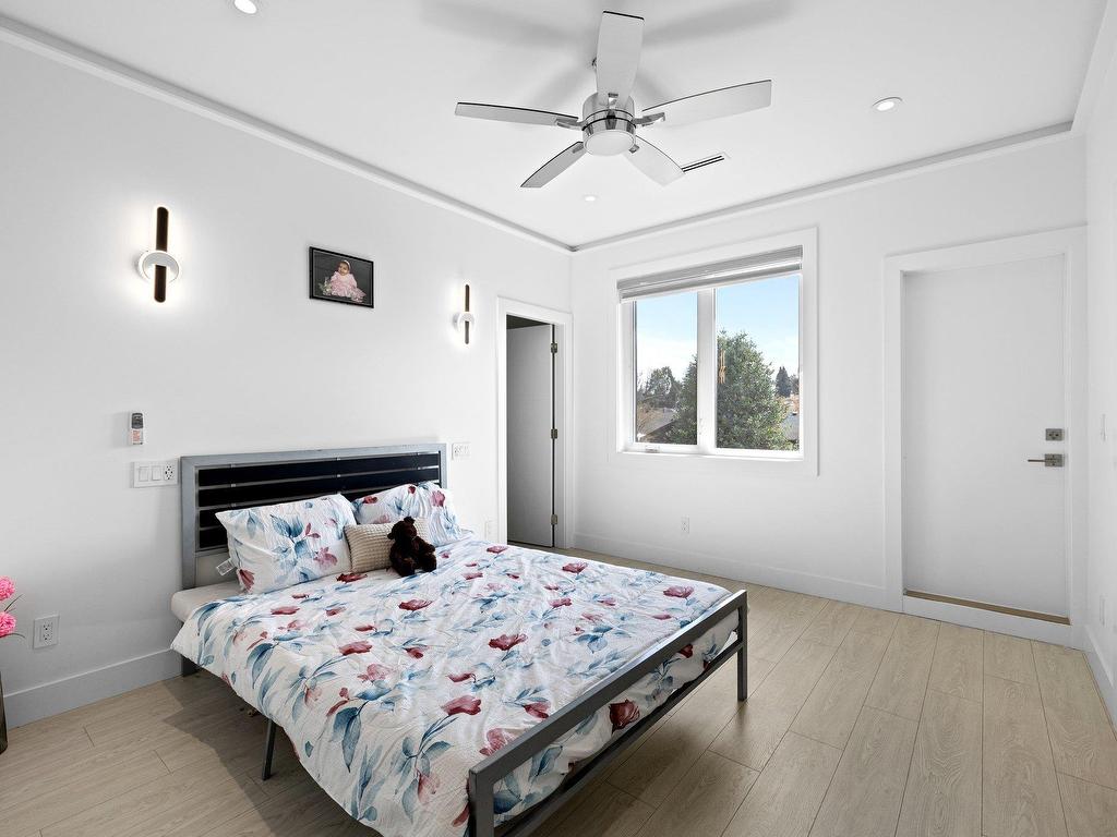 









14714


111a

Avenue,
Surrey,




BC
V3R 2E1

