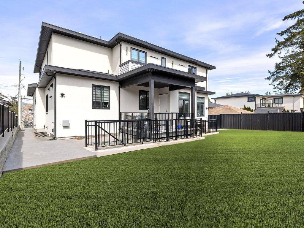 









14714


111a

Avenue,
Surrey,




BC
V3R 2E1


