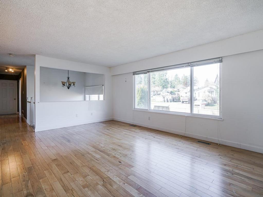 









1806


156

Street,
Surrey,




BC
V4A 4T6

