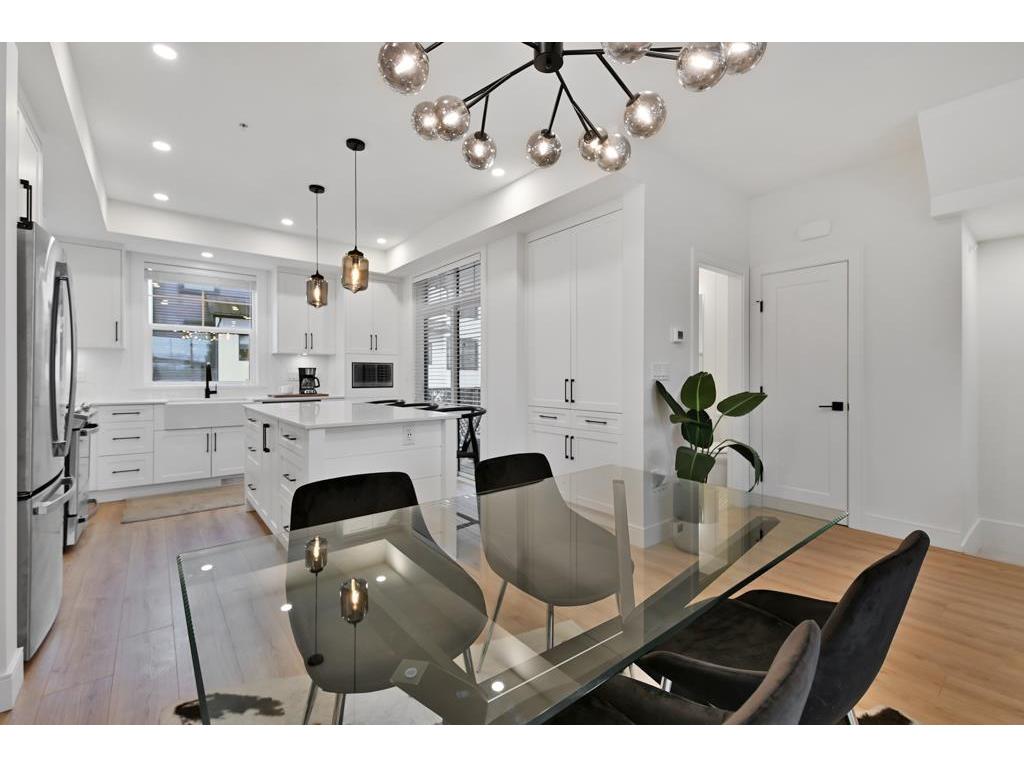 









7967


197

Street, 8,
Langley,




BC
V2Y 3P1


