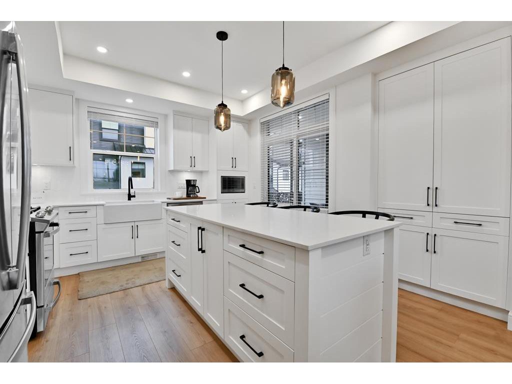 









7967


197

Street, 8,
Langley,




BC
V2Y 3P1

