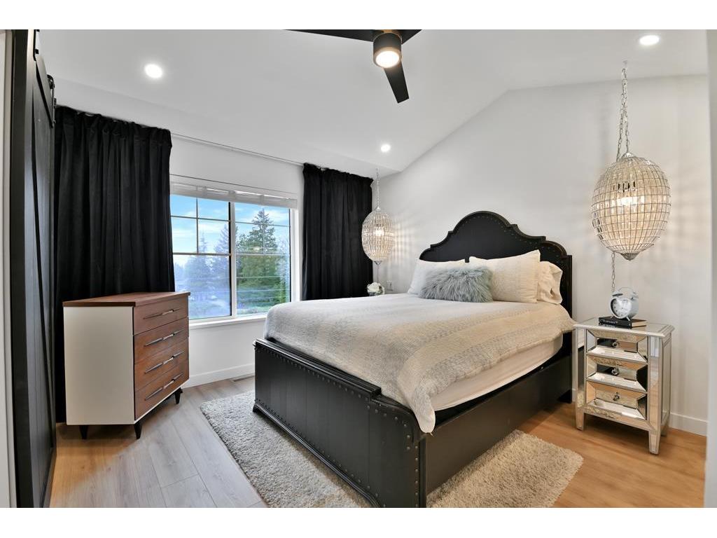 









7967


197

Street, 8,
Langley,




BC
V2Y 3P1

