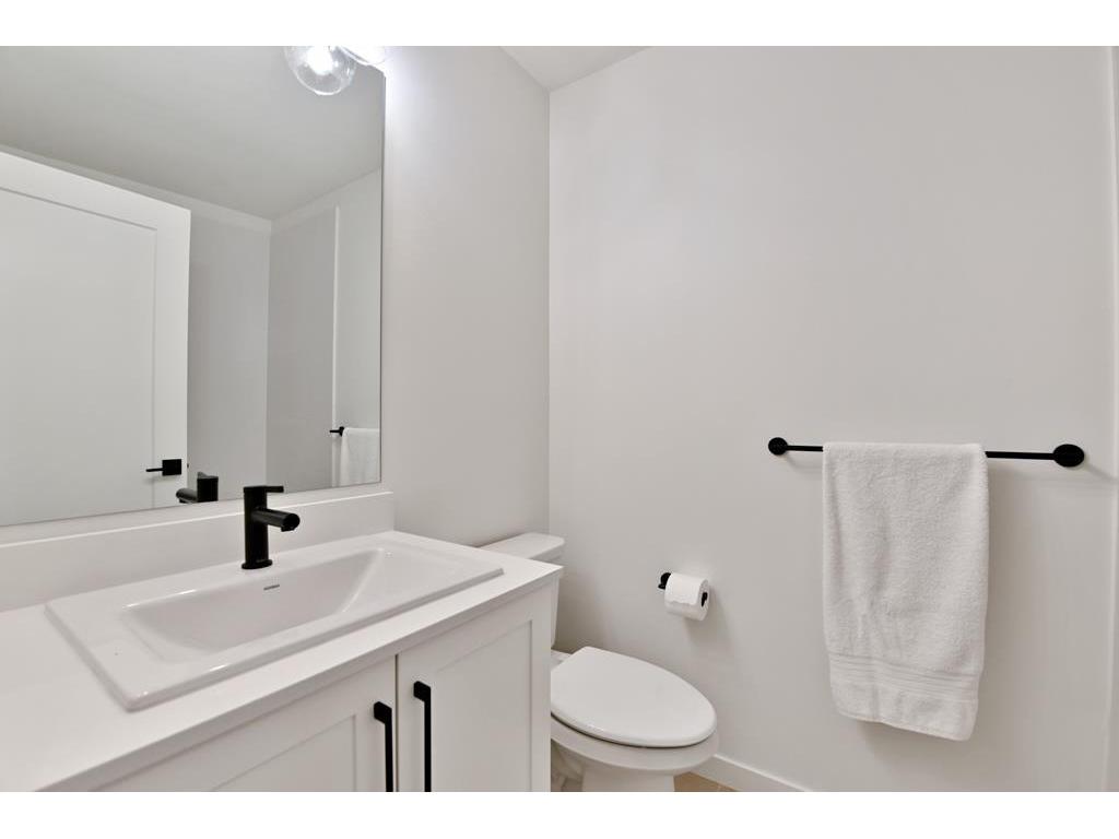 









7967


197

Street, 8,
Langley,




BC
V2Y 3P1

