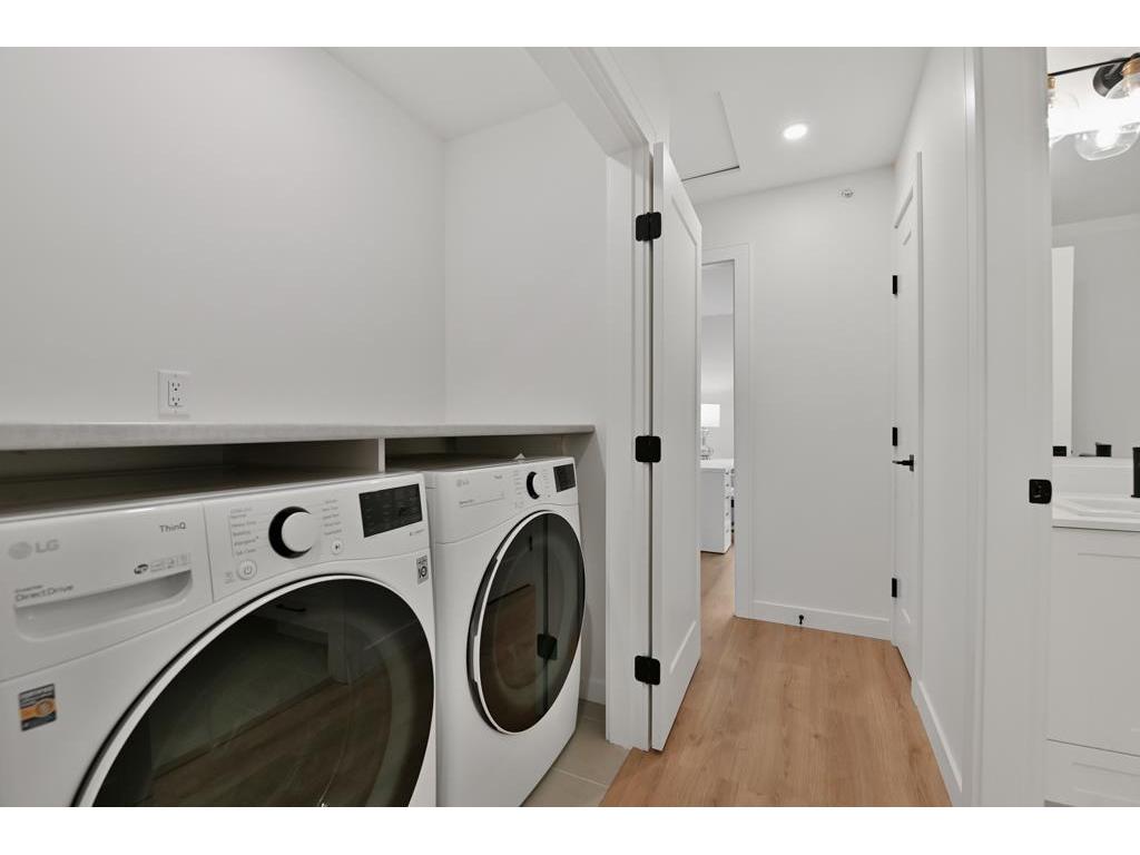 









7967


197

Street, 8,
Langley,




BC
V2Y 3P1

