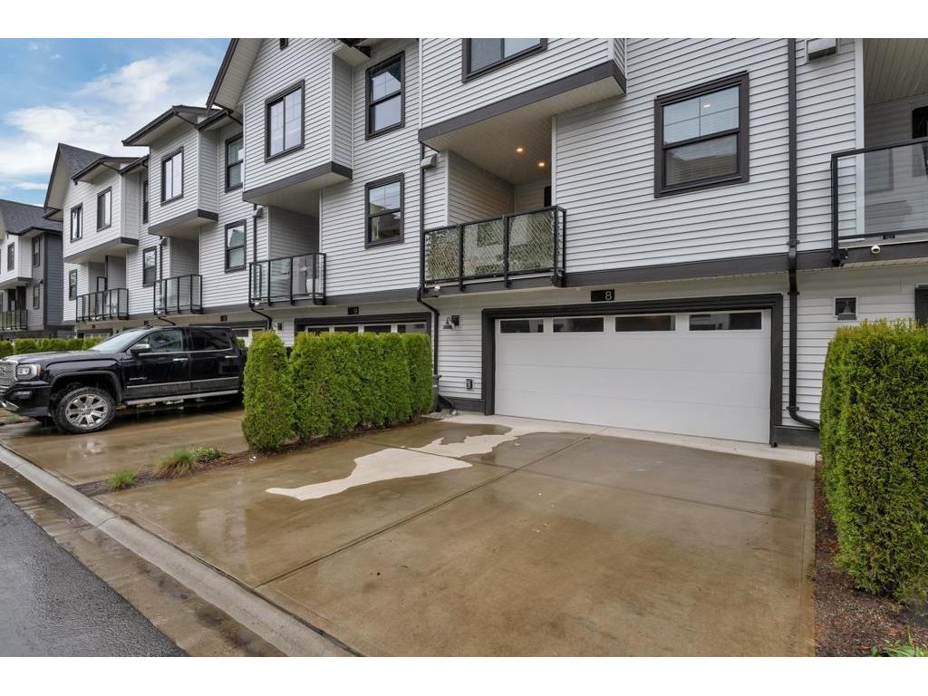 









7967


197

Street, 8,
Langley,




BC
V2Y 3P1

