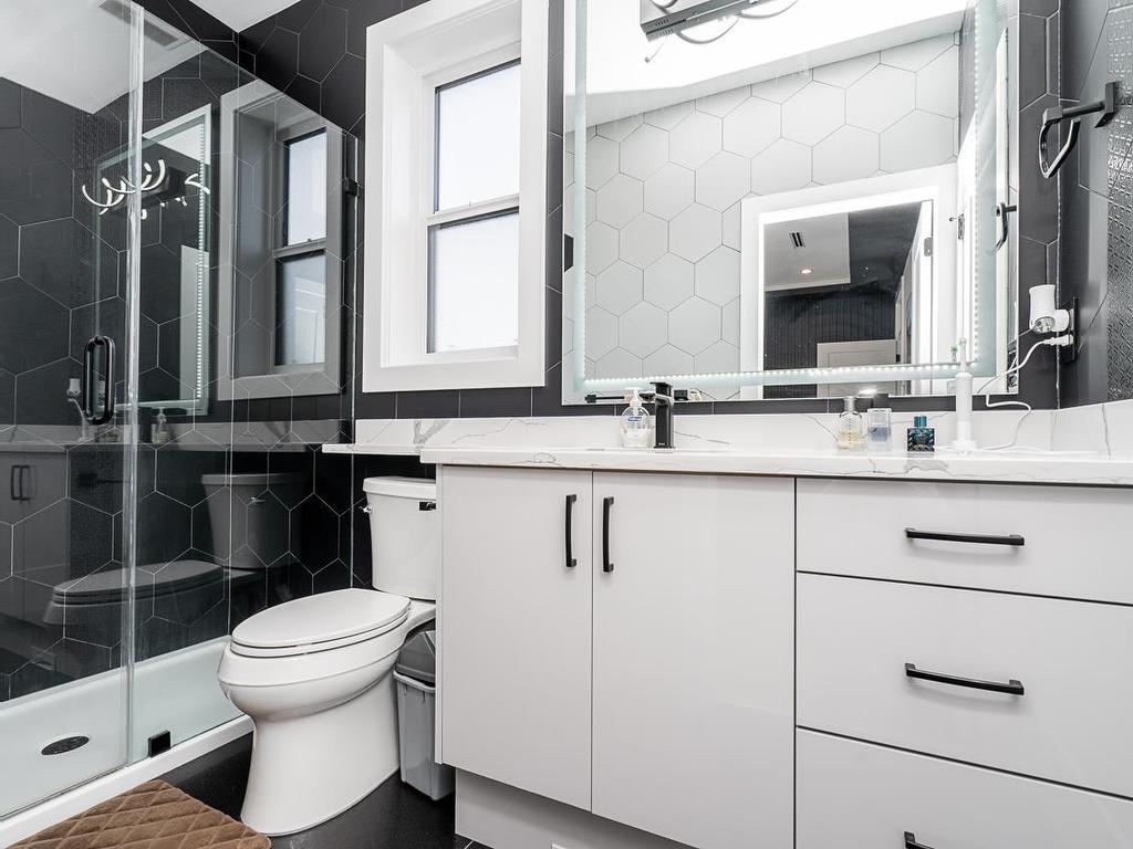 









14752


60a

Avenue,
Surrey,




BC
V3S 1W1

