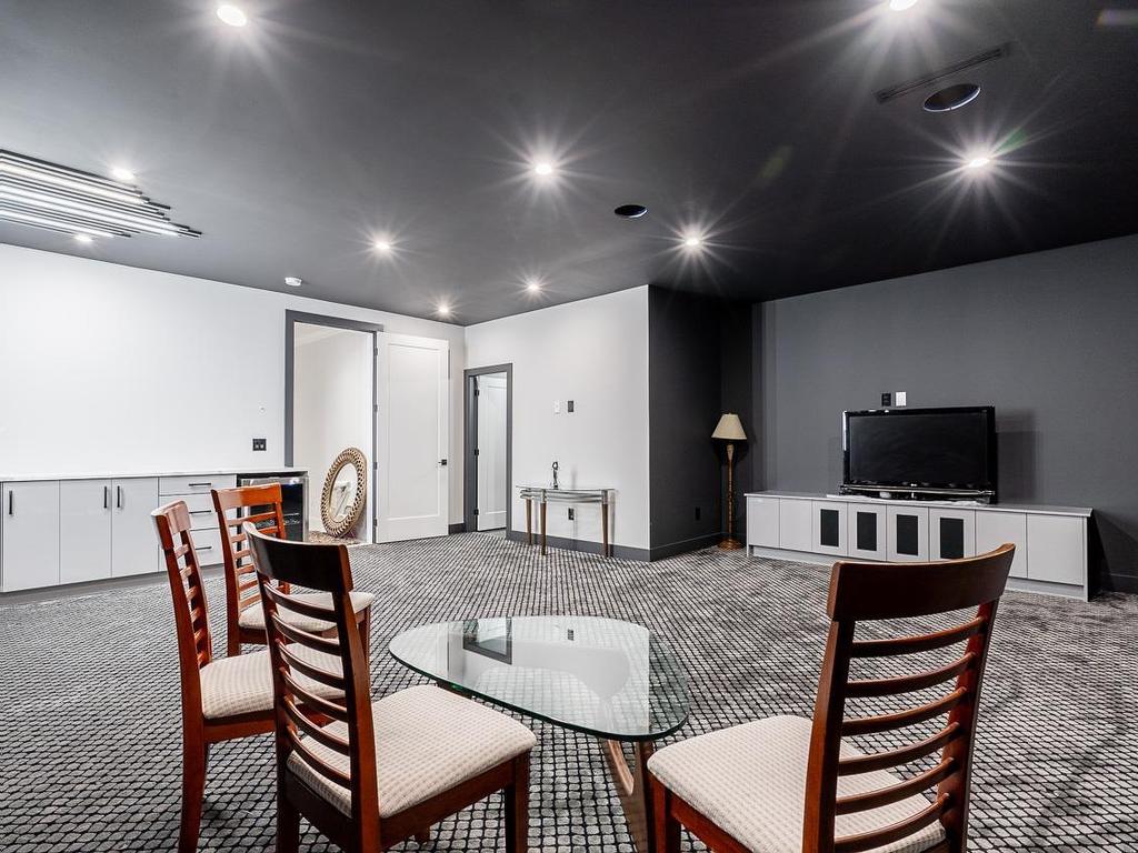 









14752


60a

Avenue,
Surrey,




BC
V3S 1W1


