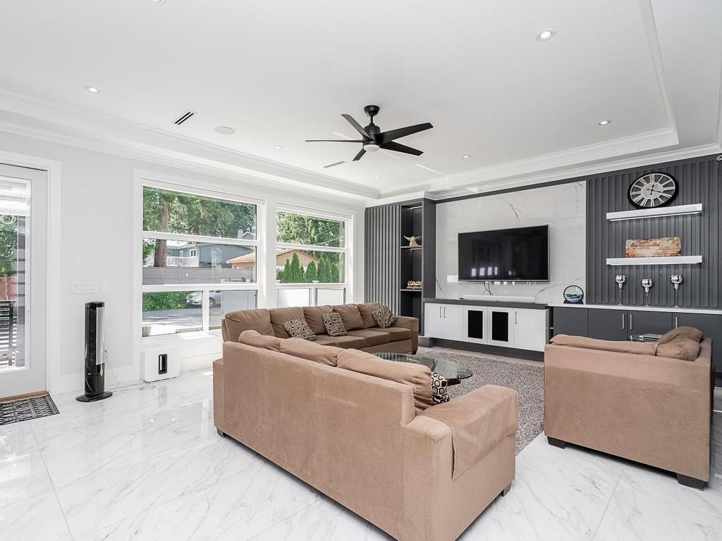 









14752


60a

Avenue,
Surrey,




BC
V3S 1W1

