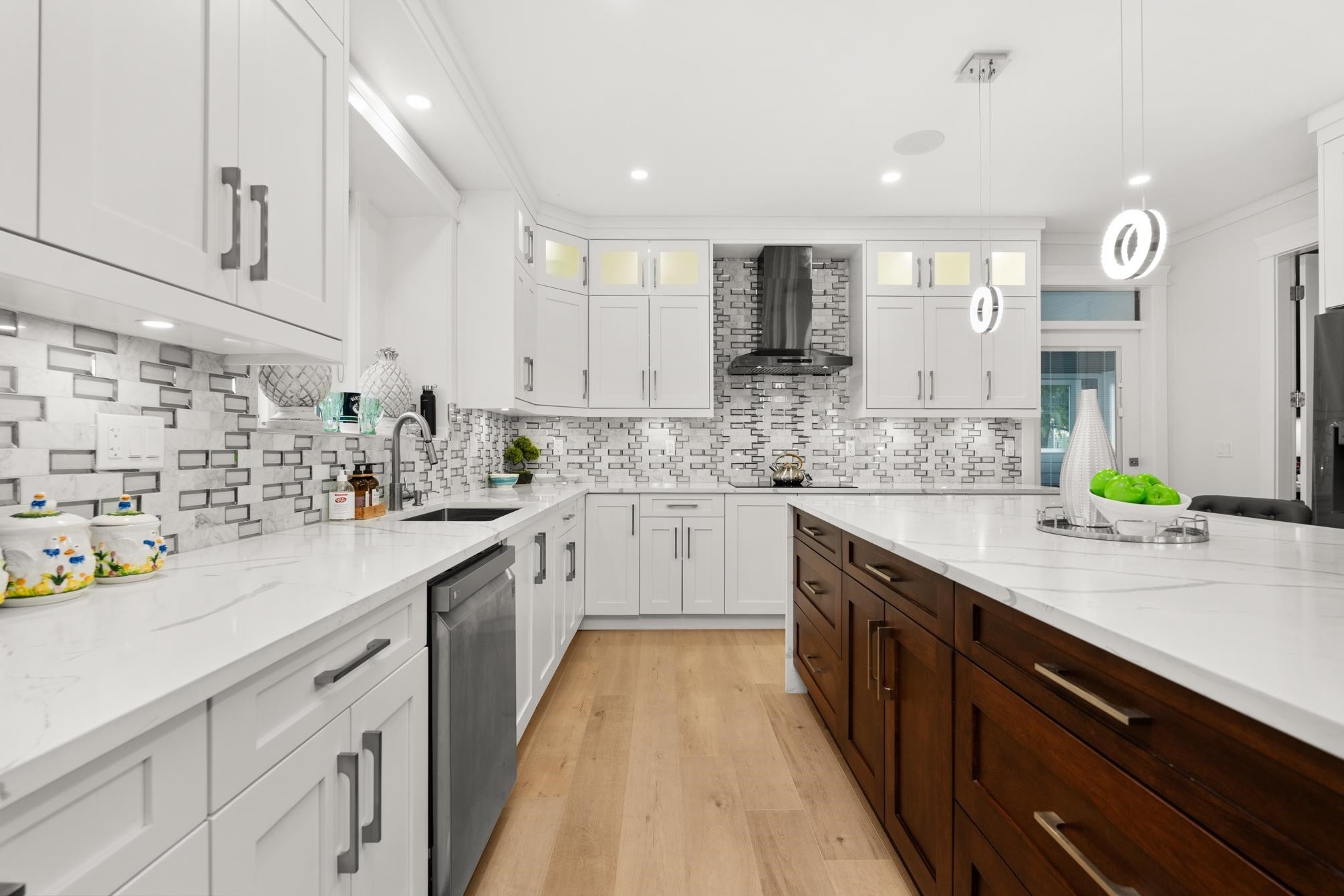 









7822


108

Street,
Delta,




BC
V4C 4C2

