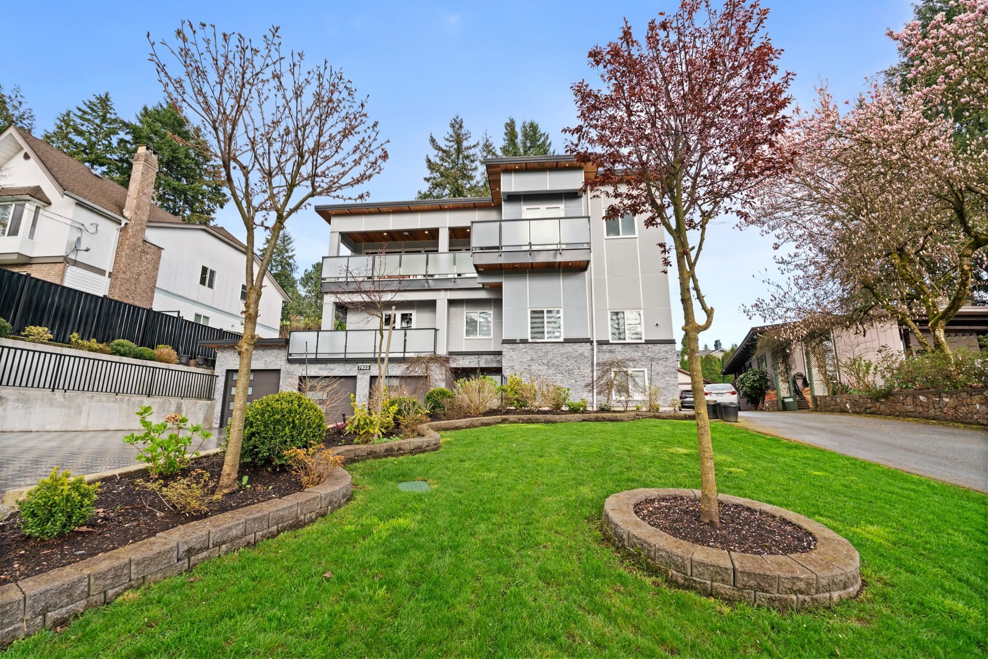 









7822


108

Street,
Delta,




BC
V4C 4C2

