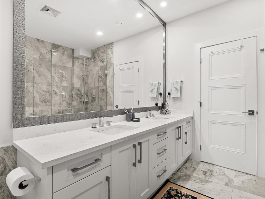 









7822


108

Street,
Delta,




BC
V4C 4C2

