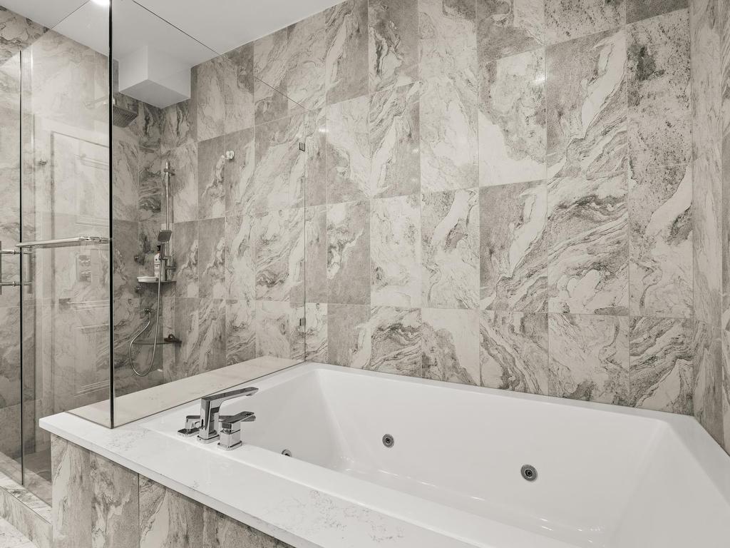 









7822


108

Street,
Delta,




BC
V4C 4C2

