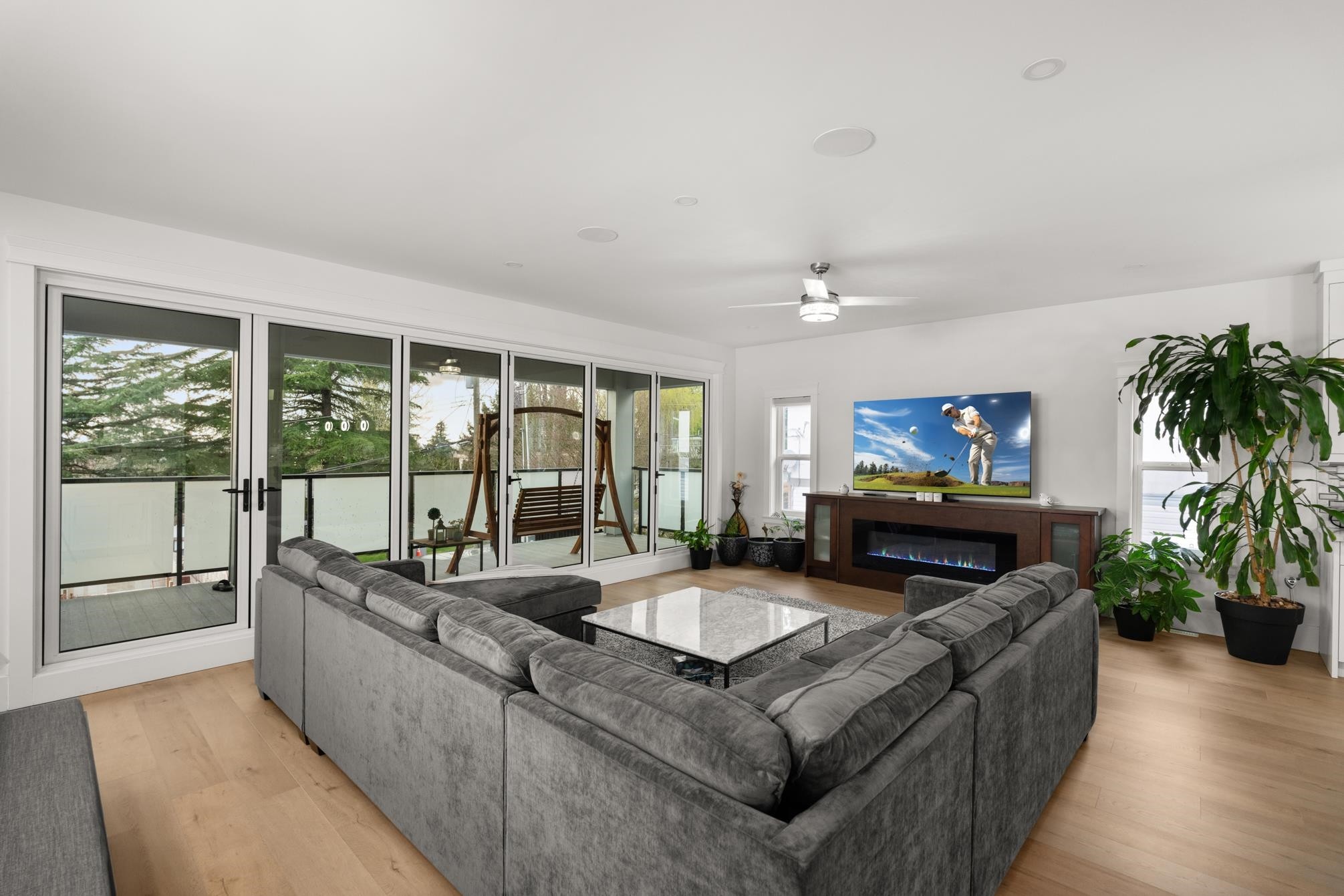 









7822


108

Street,
Delta,




BC
V4C 4C2

