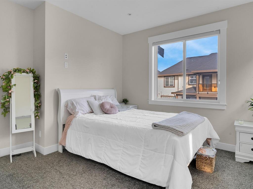 









5888


139a

Street,
Surrey,




BC
V3X 0G7

