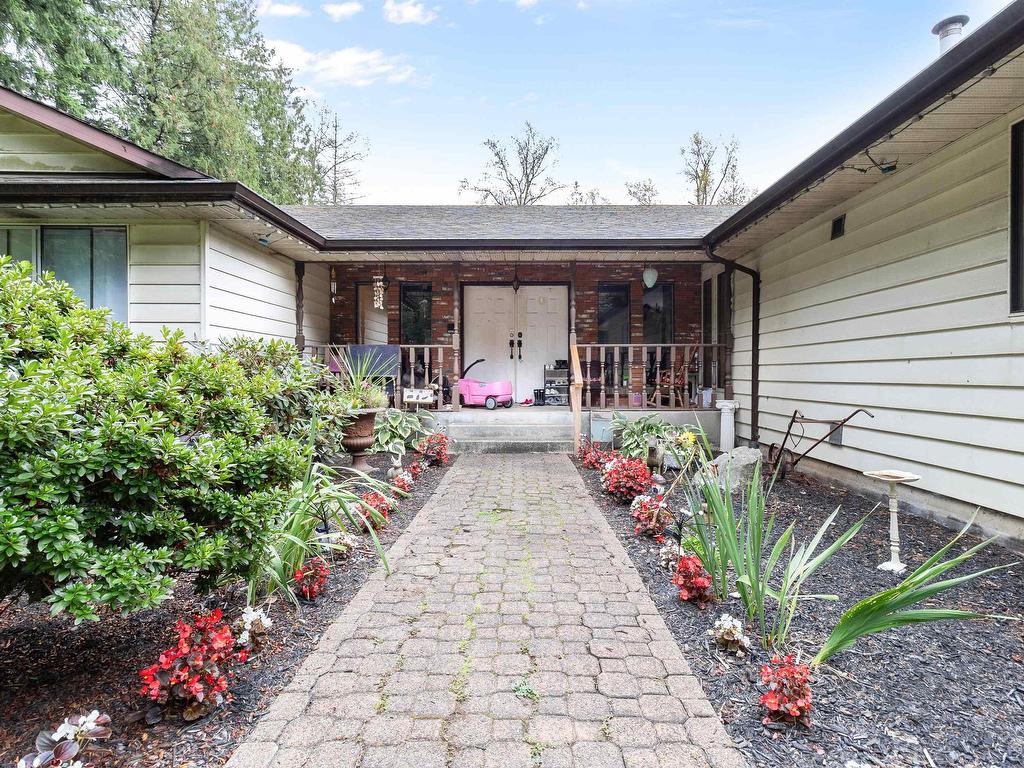 









18478


94

Avenue,
Surrey,




BC
V4N 4P9

