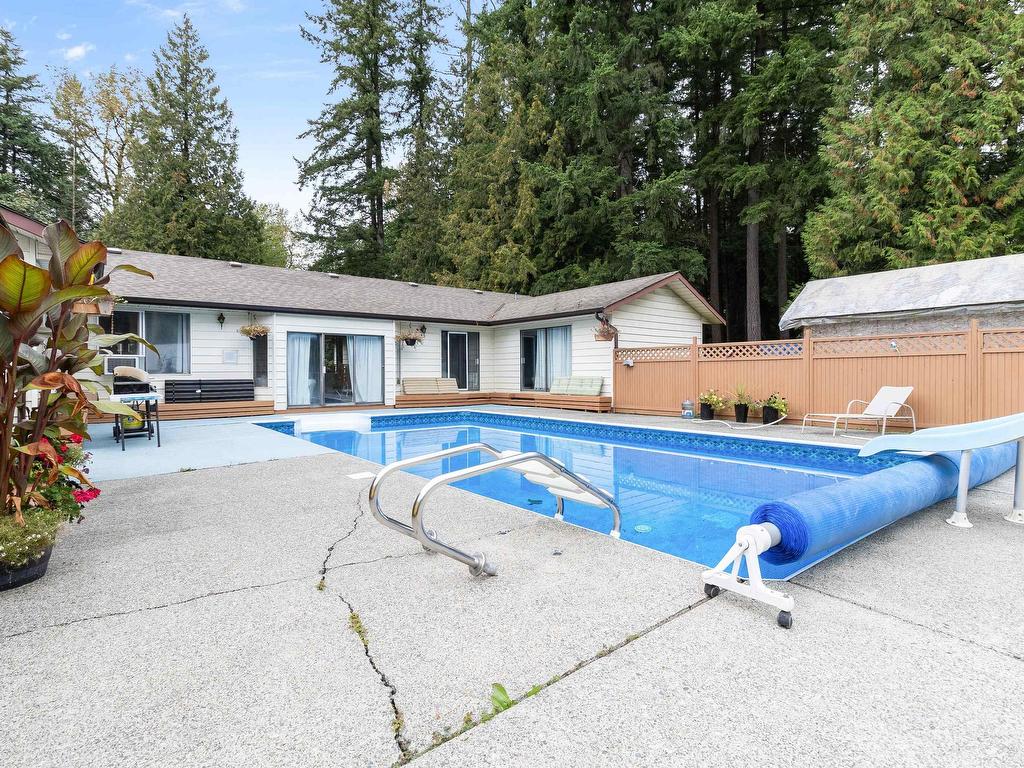 









18478


94

Avenue,
Surrey,




BC
V4N 4P9

