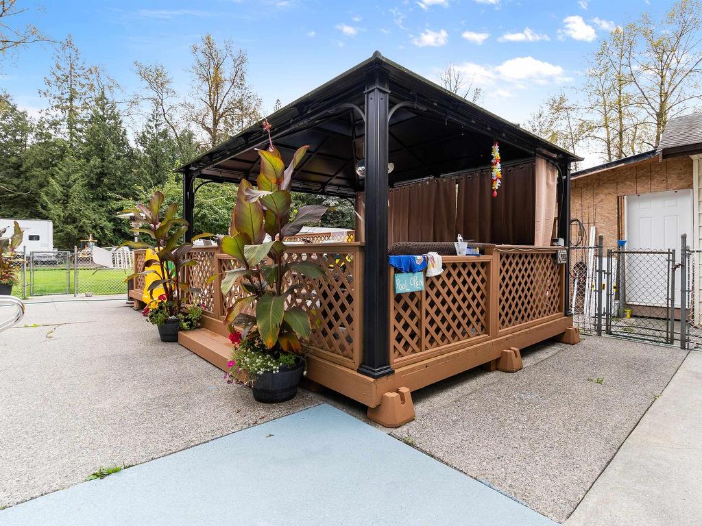 









18478


94

Avenue,
Surrey,




BC
V4N 4P9

