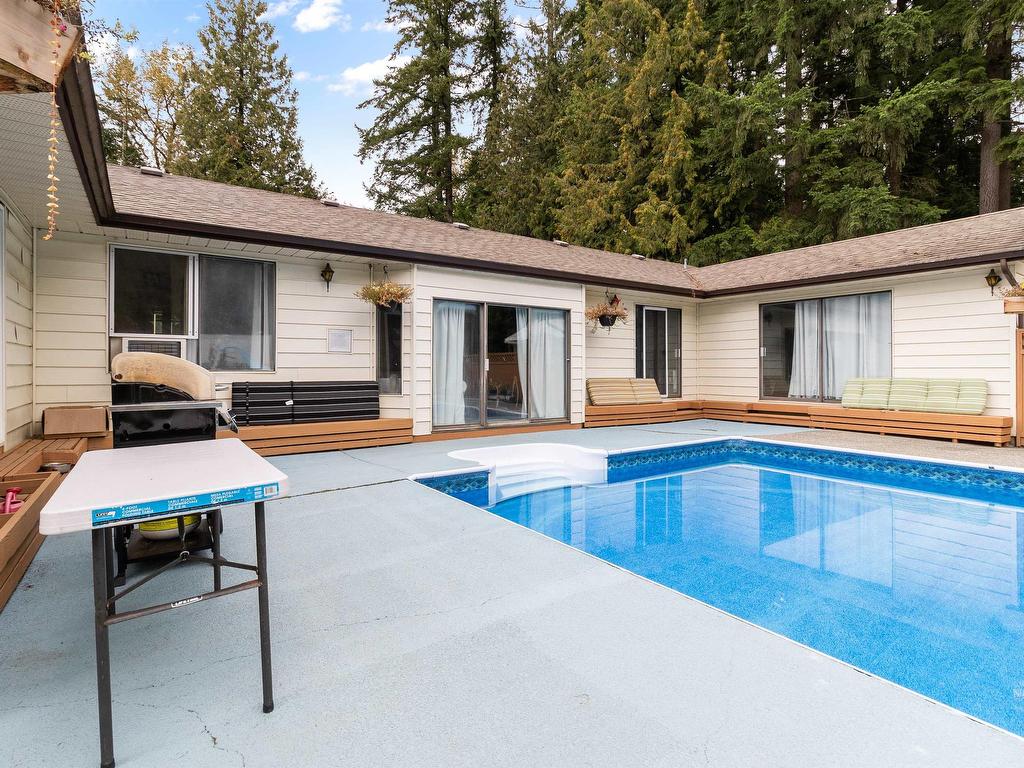 









18478


94

Avenue,
Surrey,




BC
V4N 4P9

