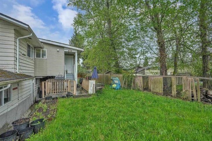 









11532


85

Avenue,
Delta,




BC
V4C 2T7

