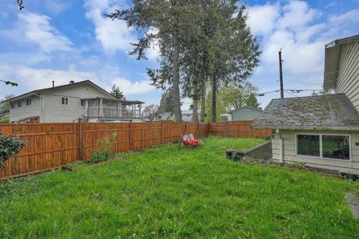 









11532


85

Avenue,
Delta,




BC
V4C 2T7

