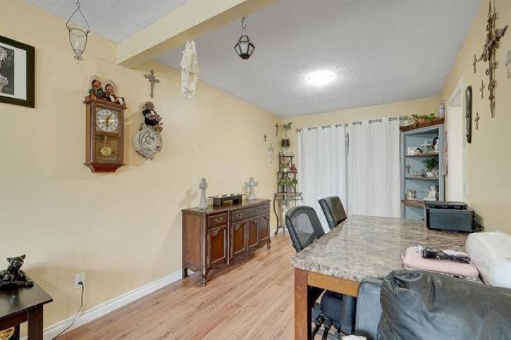 









11532


85

Avenue,
Delta,




BC
V4C 2T7

