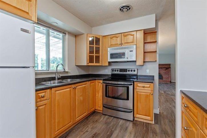 









33242


Brown

Crescent,
Mission,




BC
V2V 2R4

