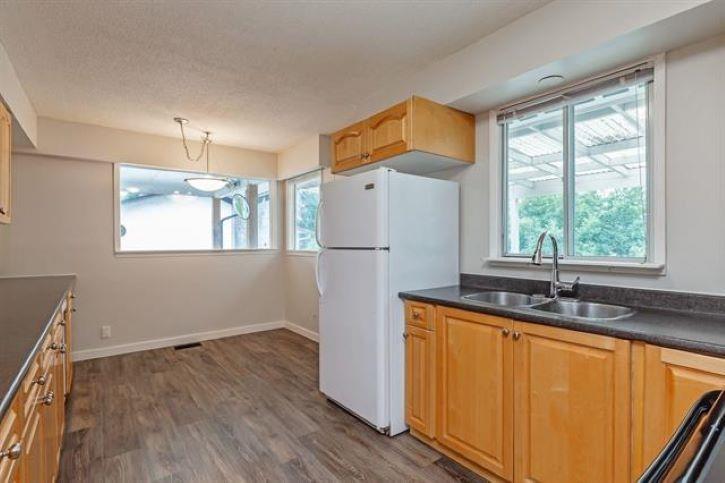 









33242


Brown

Crescent,
Mission,




BC
V2V 2R4

