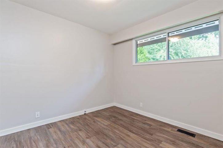 









33242


Brown

Crescent,
Mission,




BC
V2V 2R4


