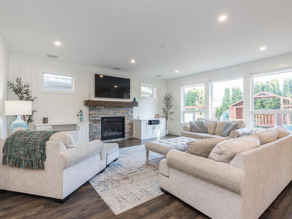 









5973


Riverside

Street,
Abbotsford,




BC
V4X 1T8

