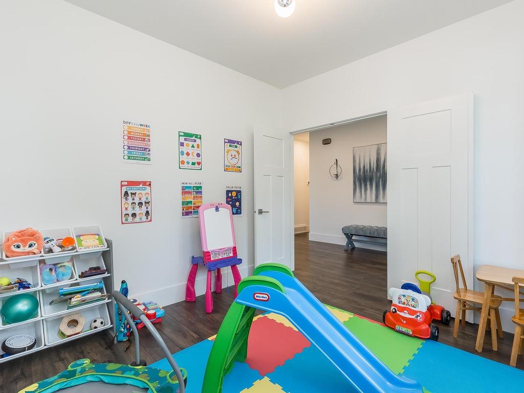 









5973


Riverside

Street,
Abbotsford,




BC
V4X 1T8

