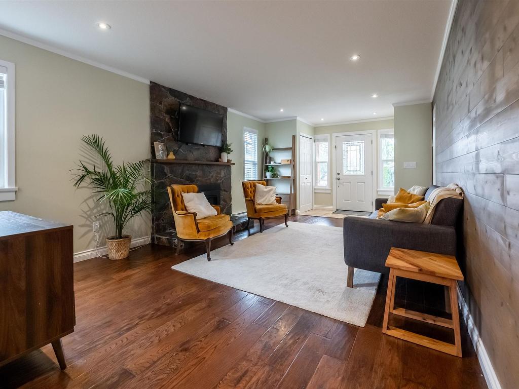 









21565


94a

Avenue,
Langley,




BC
V1M 2A5

