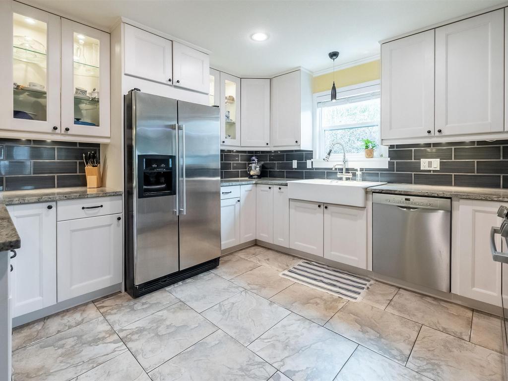 









21565


94a

Avenue,
Langley,




BC
V1M 2A5


