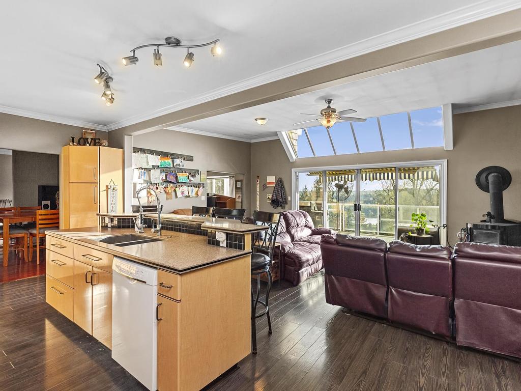 









30356


Gunn

Avenue,
Mission,




BC
V4S 1J1

