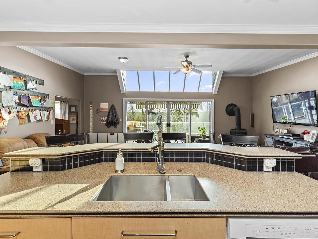 









30356


Gunn

Avenue,
Mission,




BC
V4S 1J1

