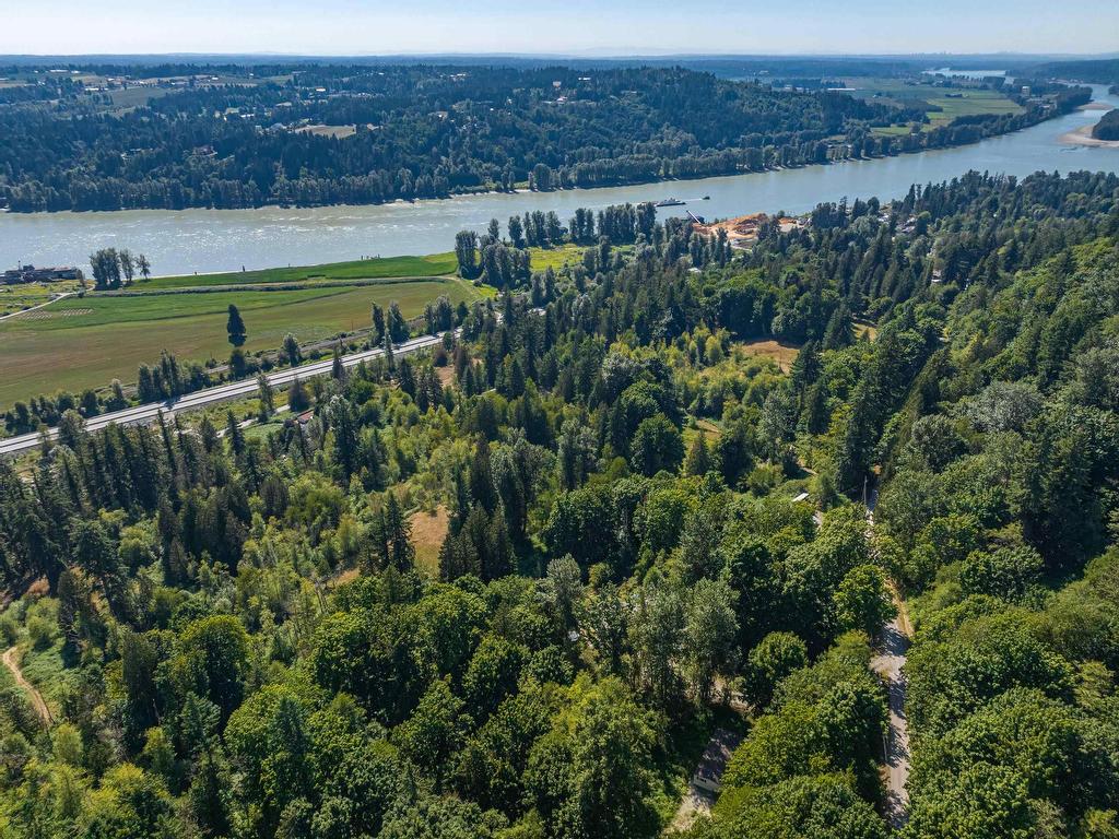 









30356


Gunn

Avenue,
Mission,




BC
V4S 1J1

