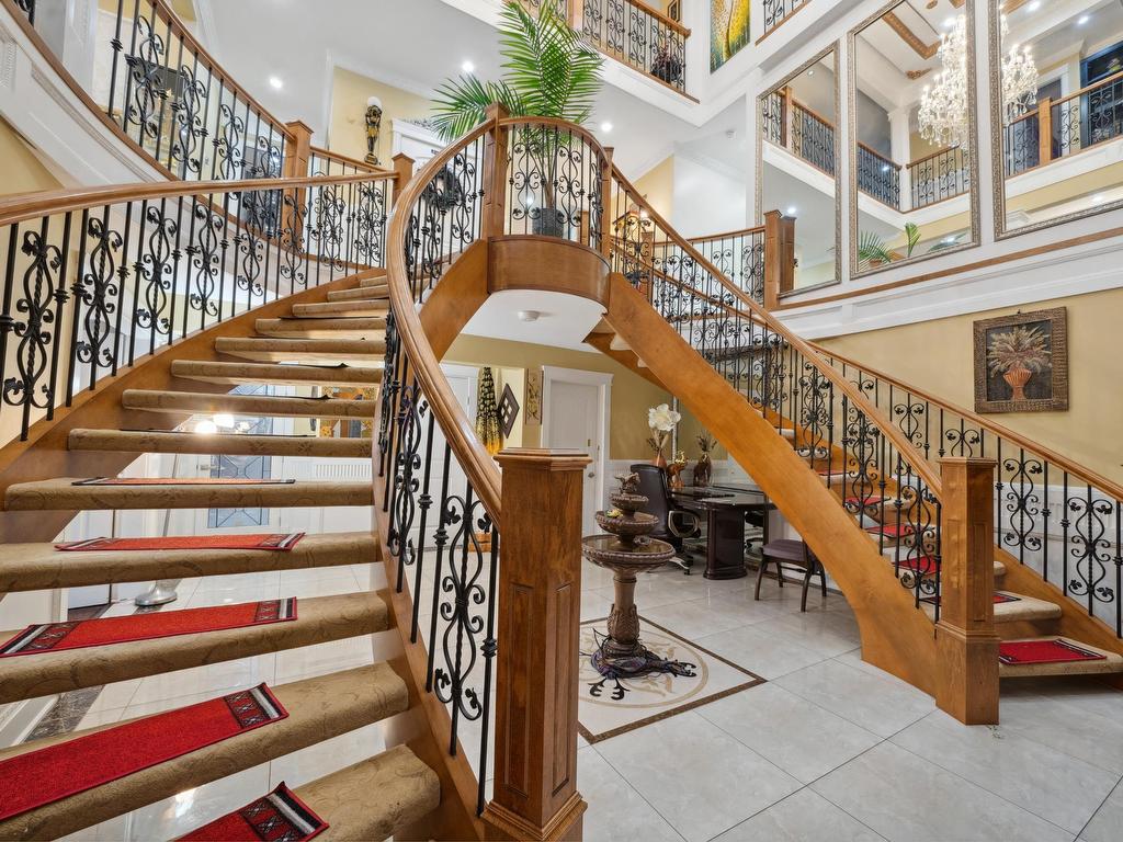 









12788


Ross

Place,
Surrey,




BC
V3V 6E1

