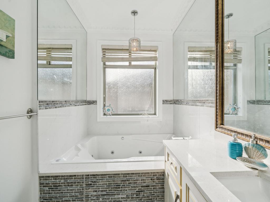 









12788


Ross

Place,
Surrey,




BC
V3V 6E1

