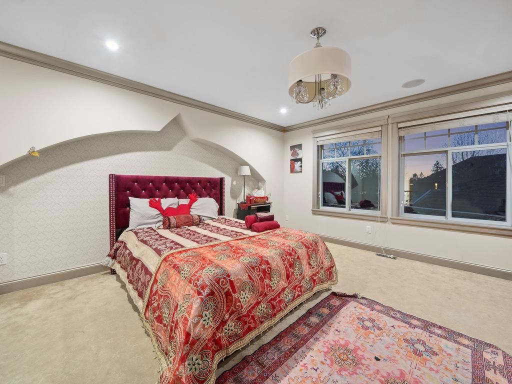 









12788


Ross

Place,
Surrey,




BC
V3V 6E1

