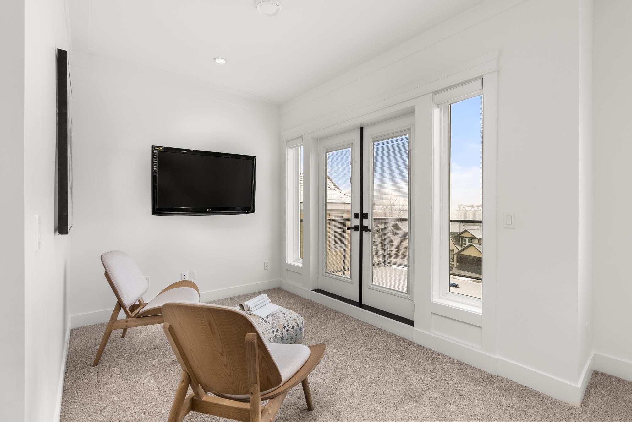









11376


Royal

Crescent,
Surrey,




BC
V3V 8A3

